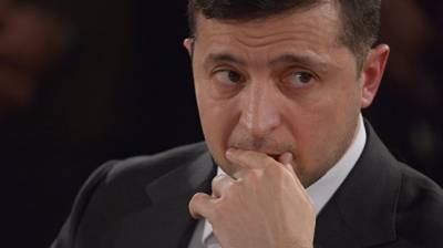 Владимир Зеленский - Ренат Кузьмин - Зеленского уличили в превышении полномочий из-за санкций против украинцев - newzfeed.ru