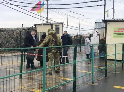 Оккупанты продолжают блокировать большинство КПВВ на востоке Украины - lenta.ua