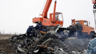 Юрий Антипов - Упавшие рядом с Грабово обломки MH17 раскрыли причины трагедии — эксперт - nation-news.ru