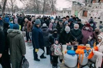 В "ДНР" снова очереди за бесплатной похлебкой. ФОТО - from-ua.com - ДНР - Донецк - Макеевка