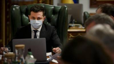 Владимир Зеленский - На Украине под санкции подпала сеть магазинов «Спортмастер» - iz.ru - Сингапур