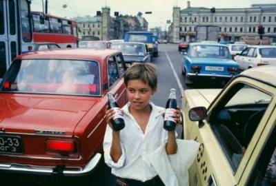 Ким Ченын - Атмосферные снимки из 90-х (14 фото) - skuke.net - Москва - Россия - КНДР - Нижний Новгород - Пхеньян - Югославия - Нижний Новгород