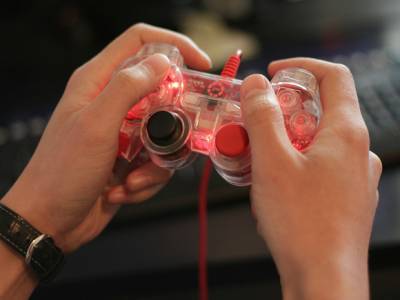 Ученые: Играющие в видеоигры мальчики реже впадают в депрессию, а девочки, увлекающиеся соцсетями, — чаще - rosbalt.ru - Лондон