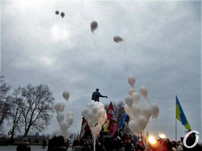 Сотня белых шаров и горевший роддом: главные новости Одессы 20 февраля - odessa-life.od.ua - Париж - Одесса - Новости