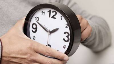 Руслан Стефанчук - В Украине могут отменить сезонный перевод часов: в ВР зарегистрирован соответствующий законопроект - vchaspik.ua