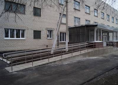 Три дня провел в больнице: подросток в Курской области на спор выпрыгнул из окна школы - province.ru - Курская обл.