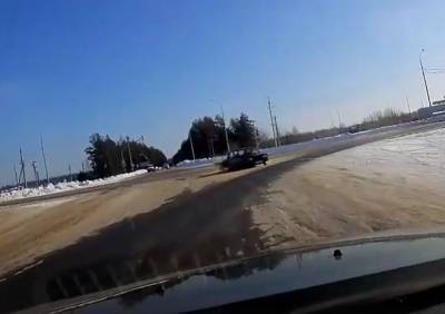 На Солотчинском шоссе засняли «безбашенного» дрифтера - ya62.ru - Рязань