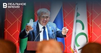 Максим Платонов - Рустам Минниханов - Минниханов поздравил татарстанцев с Международным днем родного языка - realnoevremya.ru - респ. Татарстан