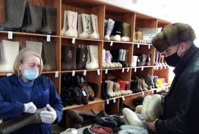 Владимир Уйба - Владимир Уйба посетил Выльгортскую сапоговаляльную фабрику - bnkomi.ru - респ. Коми