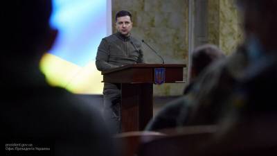 Владимир Зеленский - Александр Роджерс - "Денег нет, угля на две недели": Роджерс объяснил санкционную активность Зеленского - nation-news.ru - Сингапур
