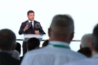 Владимир Зеленский - Николай Азаров - Экс-премьер Украины назвал санкции Зеленского против российских компаний абсолютным беззаконием - govoritmoskva.ru - Москва - Украина - Севастополь