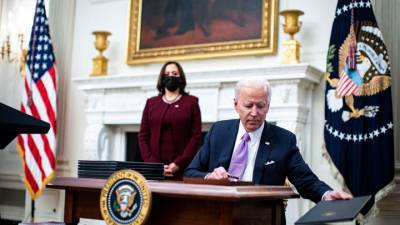 Дональд Трамп - Джо Байден - "Обмен любезностями" с Меркель: дилемма Байдена - vesti.ru - США - Берлин