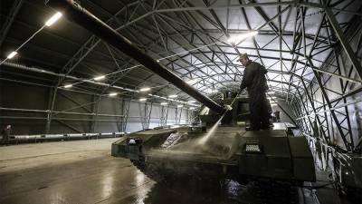 «Уралвагонзавод» снизит цену на производство танка Т-14 «Армата» - iz.ru - Уральск