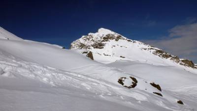 На радость горнолыжникам: на горном курорте «Цей» из-за снегопада открыли сезон - mir24.tv - респ. Алания