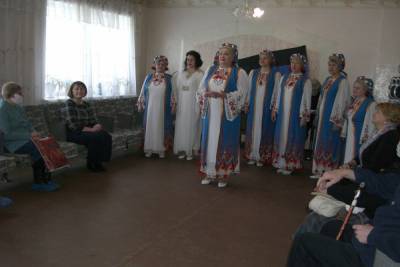 В донецких центрах соцобслуживания провели праздничные мероприятия - mk.ru - Донецк