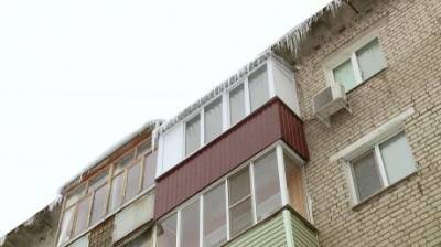 В Пензе пенсионерка сочла незаконной плату за сбивание сосулек - penzainform.ru - Пенза