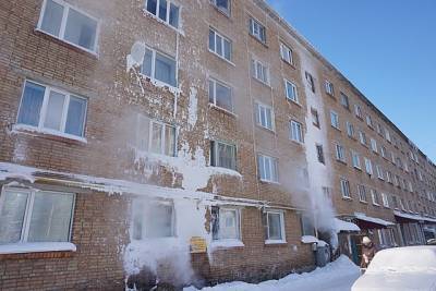 Замерзающий дом на Морозова, 43 в Сыктывкаре капитально отремонтируют в этом году - komiinform.ru - респ. Коми - Сыктывкар