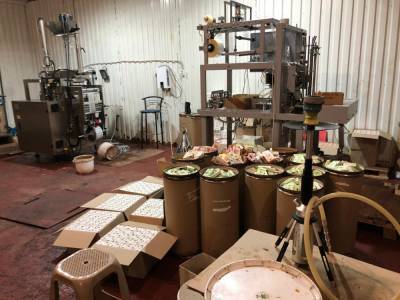Тонны поддельной кальянной продукции: в Запорожской области разоблачили подпольный цех - 24tv.ua - Запорожская обл. - Бердянск - Новости