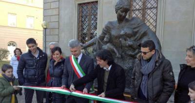 В итальянском городе выставлена статуя, созданная к 100-й годовщине Геноцида армян - ru.armeniasputnik.am - Италия - Турция - Азербайджан - Османская Империя