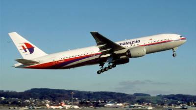 США проверят Boeing 777 после падения обшивки в жилом районе Колорадо - nation-news.ru - США - шт. Колорадо