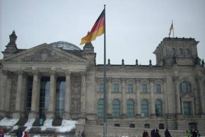 Вальдемар Гердт - Дмитрий Кулеба - Депутат бундестага назвал водную блокаду Крыма «методом средневековой осады» - interaffairs.ru - Крым