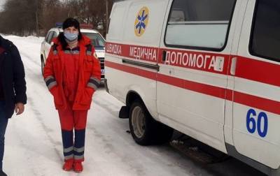 Мужчина перегрыз капельницу в «скорой» и напал на медиков - real-vin.com - Украина - Киев