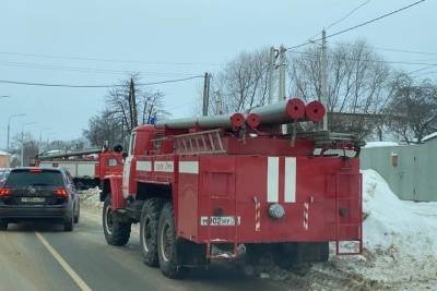 Одноэтажный дом в тульском селе Хрущево тушили 6 пожарных расчетов - tula.mk.ru - Тула - Тульская обл.