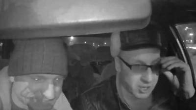 "Что за сарказм?": таксист залил газом прокладывавшего маршрут пассажира - vesti.ru - Магнитогорск