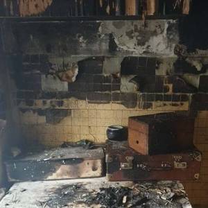 В Днепровском районе Запорожья во время пожара едва не погиб мужчина. Фото - reporter-ua.com - Запорожье - Гсчс