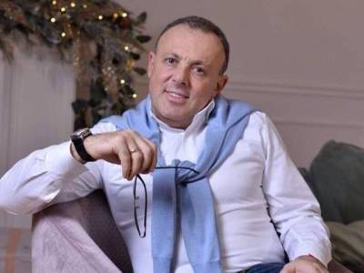 Дмитрий Спивак - Максим Степанов - Степанов везет вакцину из Индии, хотя оплатили китайскую Sinovac. Кто ответит за ложь и вернет из Китая бюджетные деньги? - gordonua.com - Украина - Юар