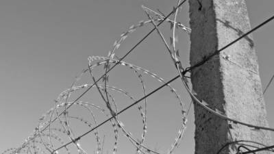 Жителя Томска, убившего бывшую сожительницу и защищавшего ее сына, осудили - vesti.ru - Томск