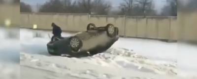 Под Липецком в результате ДТП перевернулись два автомобиля - runews24.ru - Липецк