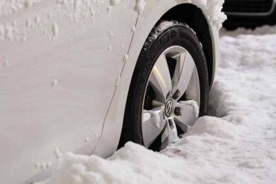 Автоэксперты рассказали, какое давление должно быть в шинах зимой - live24.ru - Москва