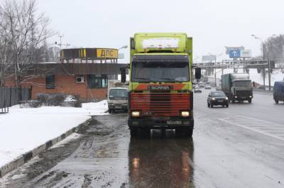 Максим Ликсутов - В Москве продлили запрет проезда для транзитных грузовиков тяжелее 12 тонн - pnp.ru - Москва