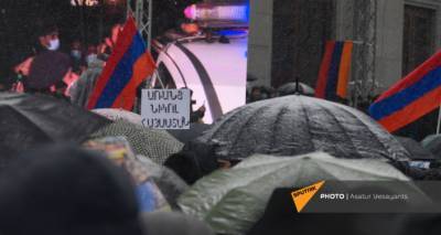 Никола Пашинян - Оппозиция начала шествие в центре Еревана - ru.armeniasputnik.am - Ереван