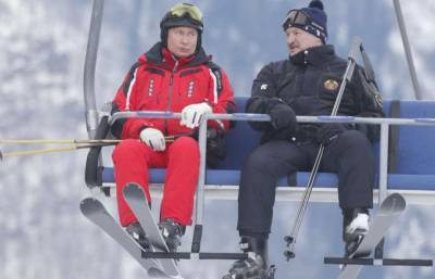 Владимир Путин - Александр Лукашенко - Путин обул Лукашенко в лыжи - lenta.ua - Россия - Украина - Сочи