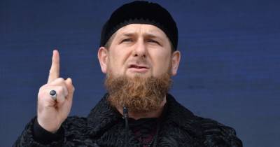 Рамзан Кадыров - Олег Уруский - Кадыров заявил, что "неизвестный мужчина" Уруский сам подошел к нему перед фотографированием - dsnews.ua - респ. Чечня - Абу-Даби