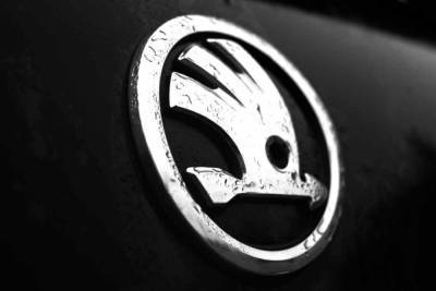 Минпромторг РФ расширит список попадающих под налог на роскошь автомобилей в апреле 2021 года - live24.ru - Москва