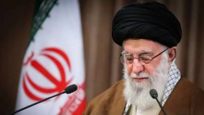 Али Хаменеи - Аятолла Хаменеи приказал иранским мультипликаторам одеть всех героинь мульфильмов в хиджаб - lenta.ua - Иран