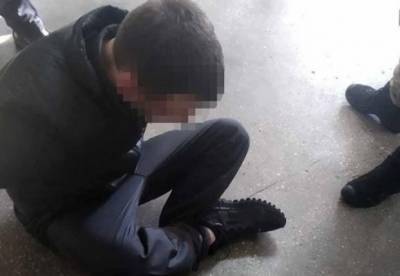 Житель Винницы угрожал врачам пистолетом в больнице - facenews.ua - Винница
