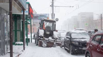 В Барнауле на некоторых участках дорог будет ограничена остановка и стоянка машин - runews24.ru - Барнаул