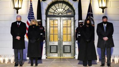 Джо Байден - COVID-19: в США объявлен национальный траур - ru.euronews.com - Россия - США - Техас - Италия - Франция - шт.Флорида - шт. Калифорния