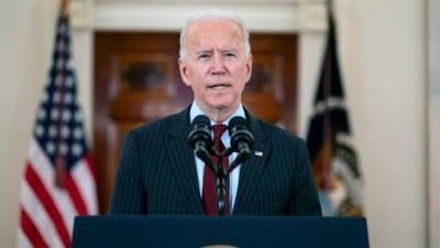 Камала Харрис - Джилл Байден - Президент Байден почтил память 500000 умерших от коронавируса американцев - golos-ameriki.ru - Вьетнам