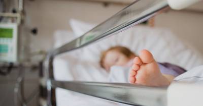 В Винницкой области 4-летняя девочка едва не сгорела, пока ее нетрезвая мать спала - tsn.ua - Львов - Винницкая обл.