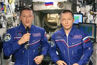 Дмитрий Рогозин - Сергей Рыжиков - Космонавты поздравили россиян с Днем защитника Отечества - lenta.ru