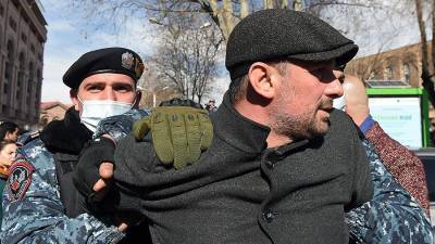 Никола Пашинян - Ишхан Сагателян - Более 50 человек задержали в Ереване на акции за отставку Пашиняна - iz.ru - Ереван