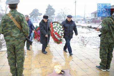 В День защитника Отечества Кайтагский район присоединился к акции «Защитим память героев» - mirmol.ru
