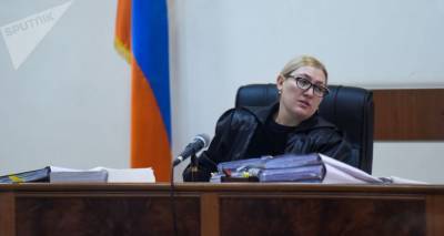 Армен Геворкян - Анна Данибекян - Эрик Алексанян - Судебное заседание по делу 1 марта перенесено: Анна Данибекян указала причину - ru.armeniasputnik.am