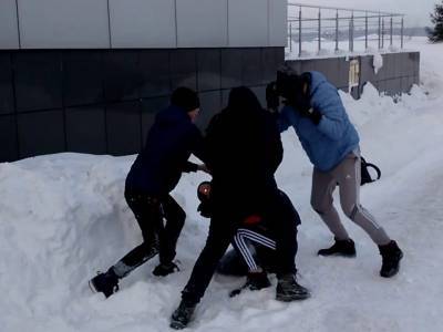 Сибирскому школьнику сломали позвоночник в трех местах за отказ снять брекеты - bloknot.ru - Новосибирск - Новосибирская обл.