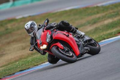Коронавирус стал причиной смерти чемпиона мира в MotoGP - argumenti.ru - США - Италия